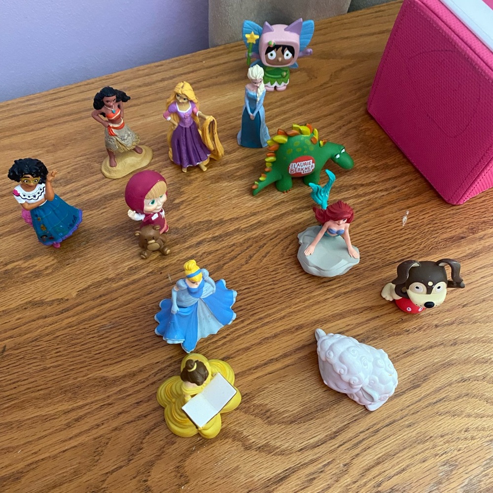 Tonie Box with 12 tonies